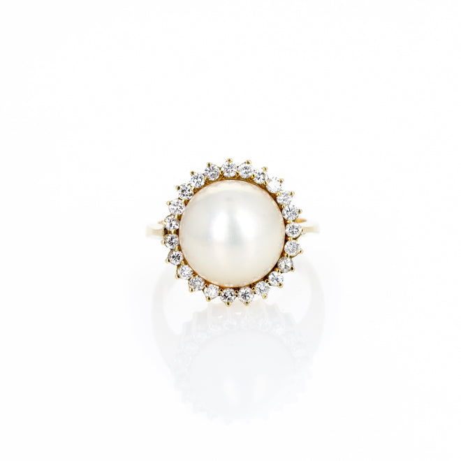 18K Yellow Gold 12mm Mabe Pearl Diamond Halo Ring - Queen May