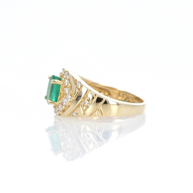14K Yellow Gold 0.70 Carat Natural Emerald Diamond Halo Ring - Queen May