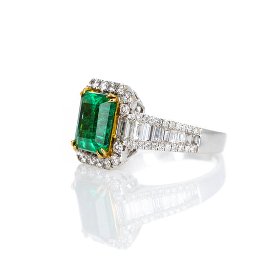 18K Gold 2 Carat Emerald Diamond Baguette Halo Ring - Queen May