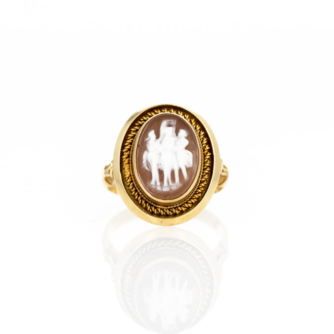 Vintage 18K Yellow Gold ''Three Graces'' Cameo Ring - Queen May