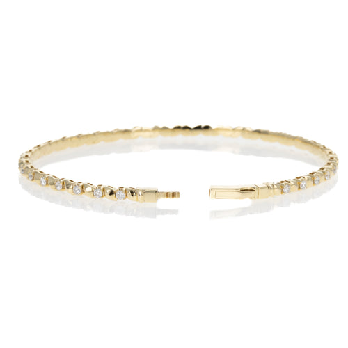 18K Gold 1 Carat Round Diamond Swirl Flexible Bangle - Queen May