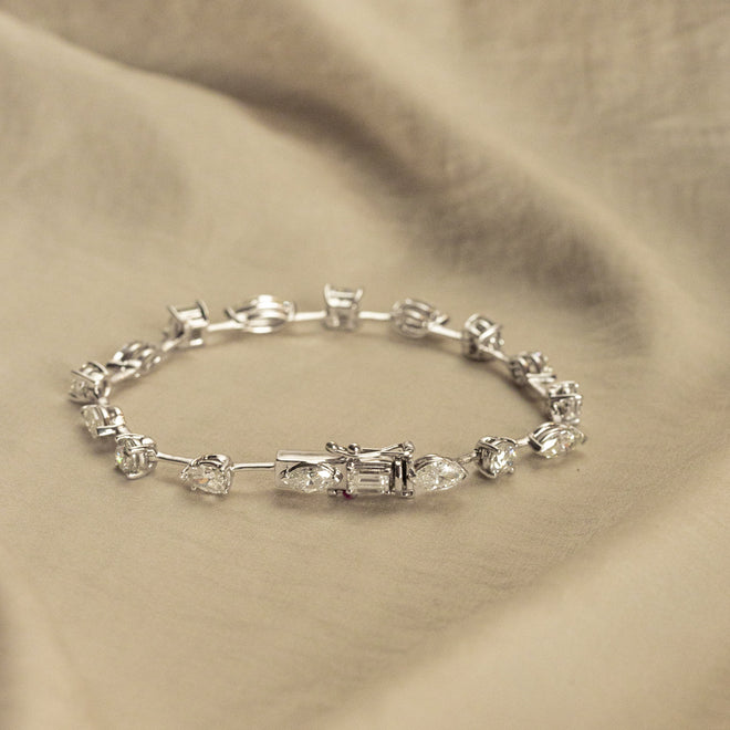 8.51 Carat Mixed Fancy Cut Diamond Bracelet - Queen May