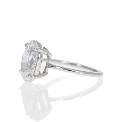 Lab Grown 2.17 Carat Oval Diamond Engagement Ring - Queen May