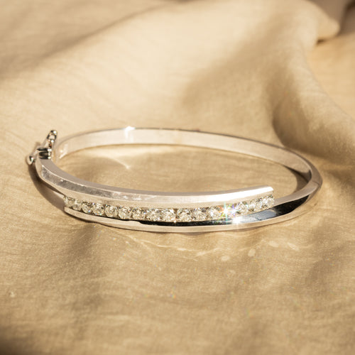 14K White Gold 2 Carat Round Diamond Bangle - Queen May