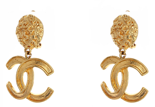 Vintage 1995 Chanel Dangle CC Earrings Gold Plated – QUEEN MAY