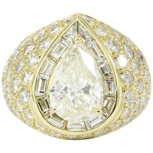 Modern 18K Yellow Gold 3.51 Carat Pear Shaped Diamond Ring GIA Certified - Queen May