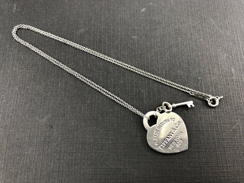 Please Return to Tiffany & Co New York Heart & Key Tag Necklace - Queen May