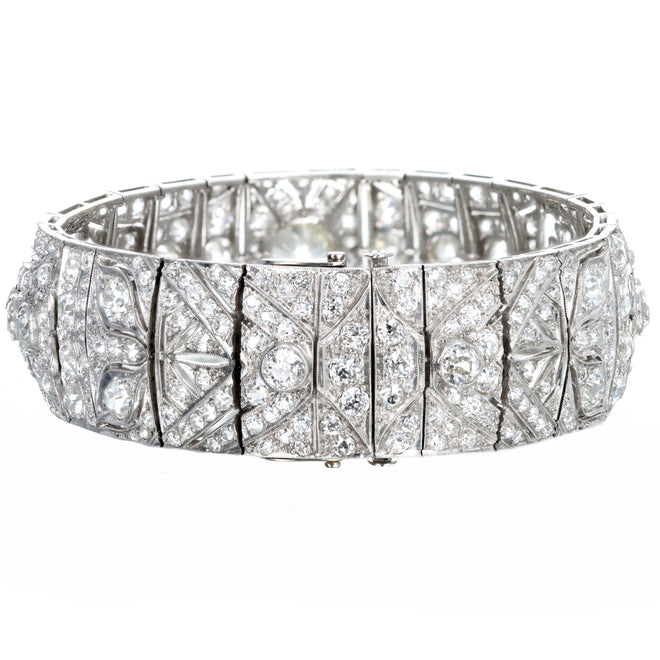 Art Deco 21.6 Carat Total Weight Old European Diamond Bracelet in Platinum - Queen May