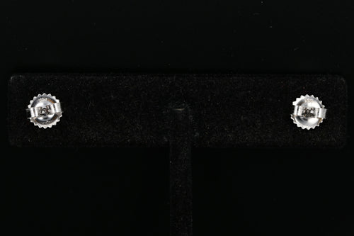 14K White Gold Round Diamond Cluster Earrings - Queen May