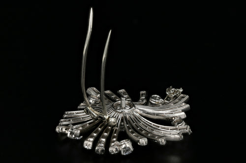 Retro Van Cleef & Arpels Platinum 10 Carat Diamond Brooch - Queen May
