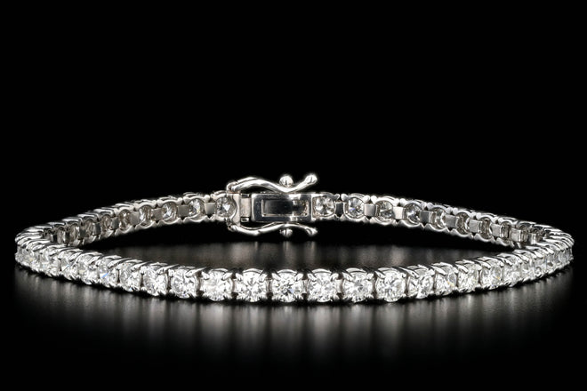 14K White Gold 5.23 Carat Total Weight Round Brilliant Diamond Tennis Bracelet - Queen May