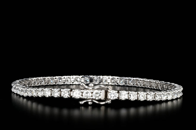 14K White Gold 5.23 Carat Total Weight Round Brilliant Diamond Tennis Bracelet - Queen May