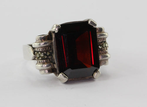 Vintage Sterling Silver Garnet Marcasite Chunky Ring - Queen May