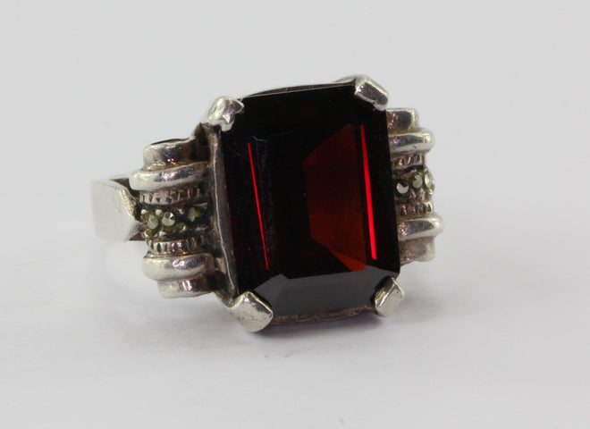 Vintage Sterling Silver Garnet Marcasite Chunky Ring - Queen May