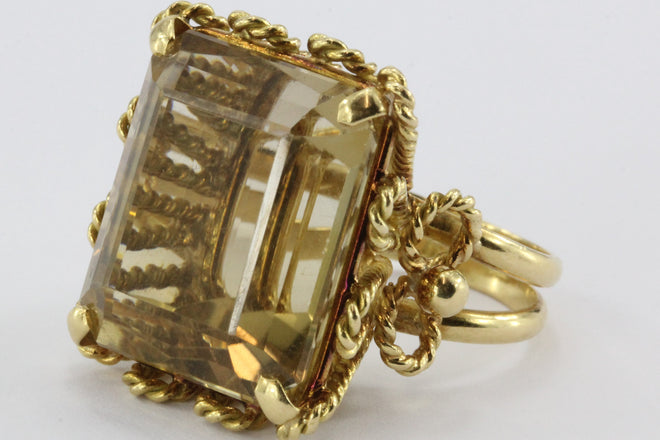 Vintage 18K Gold Large Chunky 27 Carat Statement Ring - Queen May