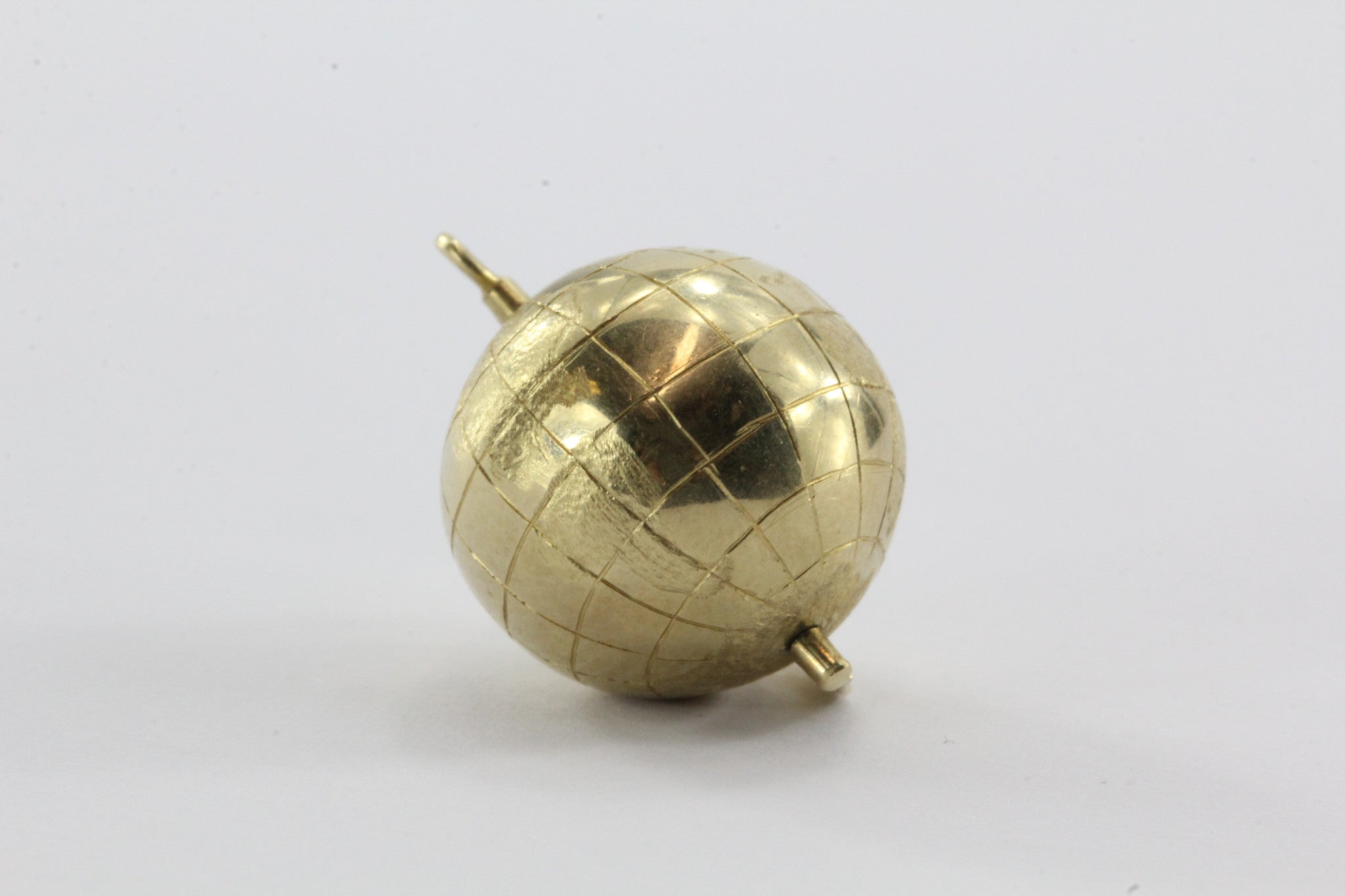 Vintage Classic Globe 18K Gold Charm, Globe Charms