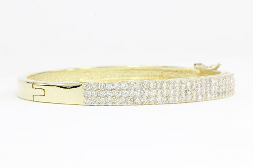 14K Yellow Gold 2 CTW Diamond Bangle Bracelet - Queen May