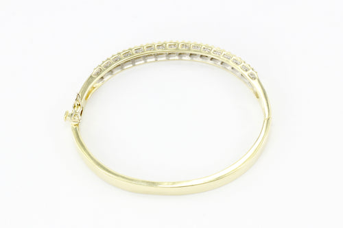 14K Yellow Gold 2 CTW Diamond Bangle Bracelet - Queen May