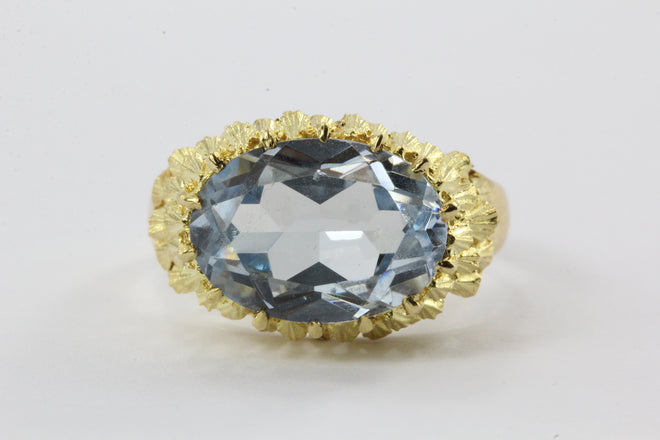 Vintage 18K Gold Spanish 4.5 Carat Aquamarine Ring - Queen May