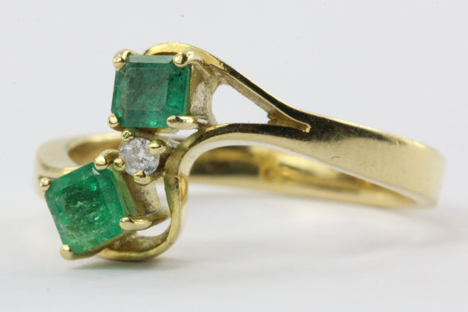 Vintage 18K Gold 1/2 Emerald & Diamond Ring - Queen May