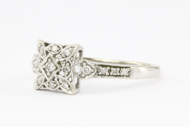 14K White Gold Diamond Ring - Queen May