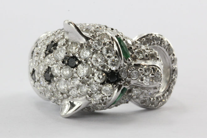 18K White Gold Diamond & Emerald Figural Leopard Jaguar Ring - Queen May