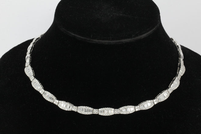 14K White Gold 10 CTW Baguette And Round Cut Diamond Necklace - Queen May