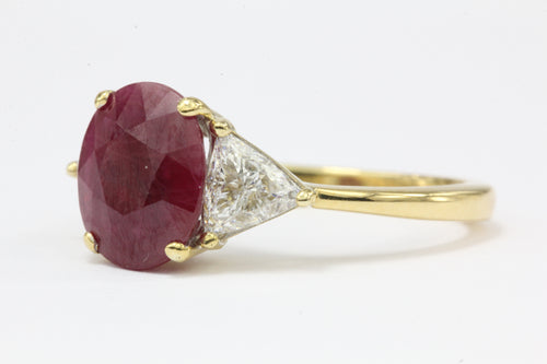 2.75 Carat Burma Ruby & Trillion Cut Diamond 18K Gold Engagement Ring GIA Cert - Queen May