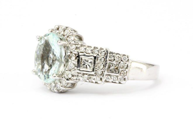 18K White Gold 2 Carat Aquamarine & Diamond Ring - Queen May