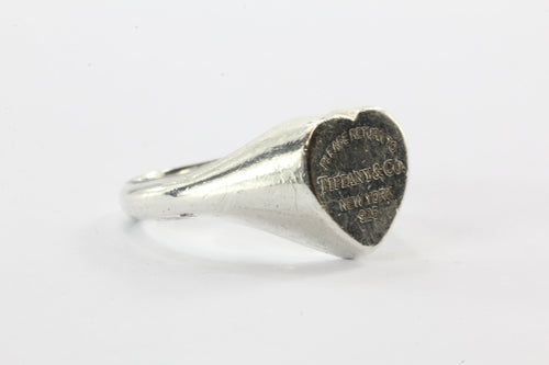 Return to Tiffany Heart Signet Ring in Silver, Small, Size: 6