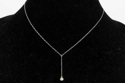 14K White Gold Diamond Pendant Necklace - Queen May