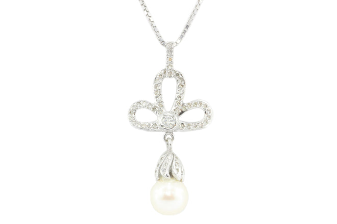 18K White Gold Diamond & Pearl Trefoil Drop Necklace - Queen May