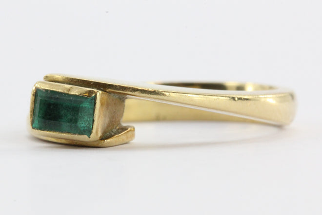 Vintage 18K Gold Colombian Emerald .25 Carat Ring - Queen May