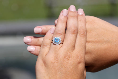 14k White Gold Blue Topaz & Diamond Ring Size 6.25 - Queen May