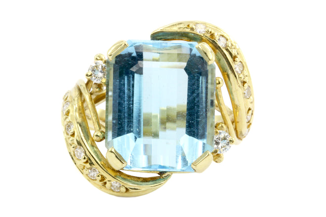 18K Yellow Gold 9 Carat Blue Topaz and Diamond Ring - Queen May