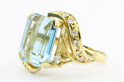 18K Yellow Gold 9 Carat Blue Topaz and Diamond Ring - Queen May