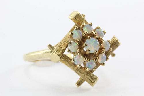 Retro Aesthetic 14K Gold Opal Framed Stick Wreath Ring - Queen May