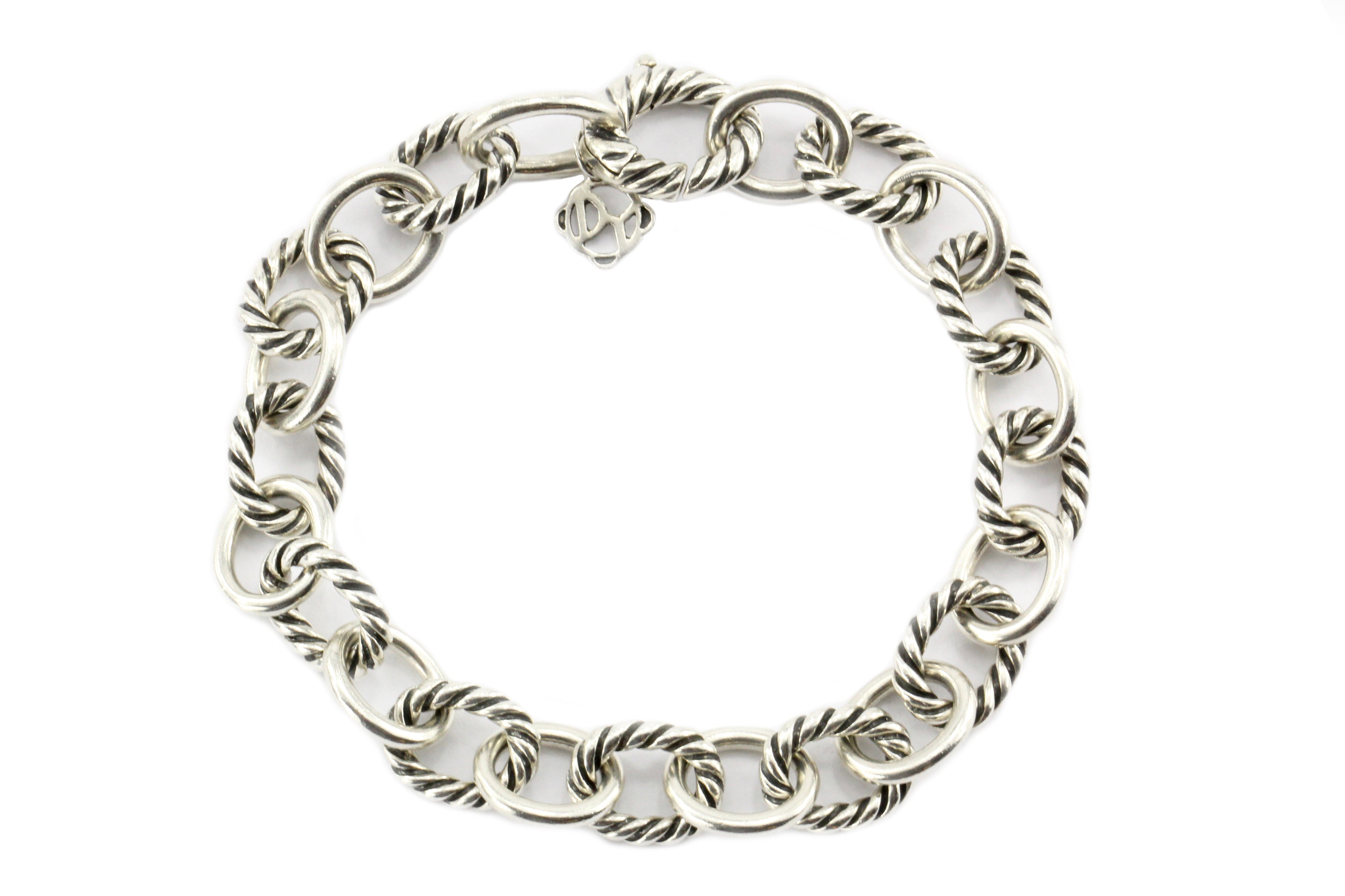 David Yurman Oval Extra-Large Link Bracelet with Gold | Silver earrings  outfit, Gold bracelets stacked, Modern silver jewelry