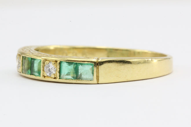 18k Gold Diamond Emerald Band Ring from London England c.1986 - Queen May