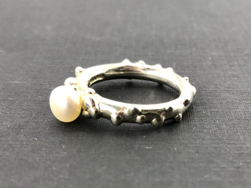 Michael Dawkins Sterling Silver Button Pearl Ring Size 6 - Queen May