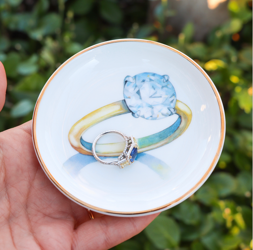 Solitaire Porcelain Ring Dish - Queen May