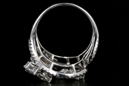 Modern 18k White Gold Flower Diamond 2CTW Ring - Queen May