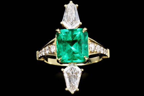 18K Yellow Gold 3.47 Carat Natural Colombian Emerald & Kite Diamond Ring AGL/GIA Certified - Queen May