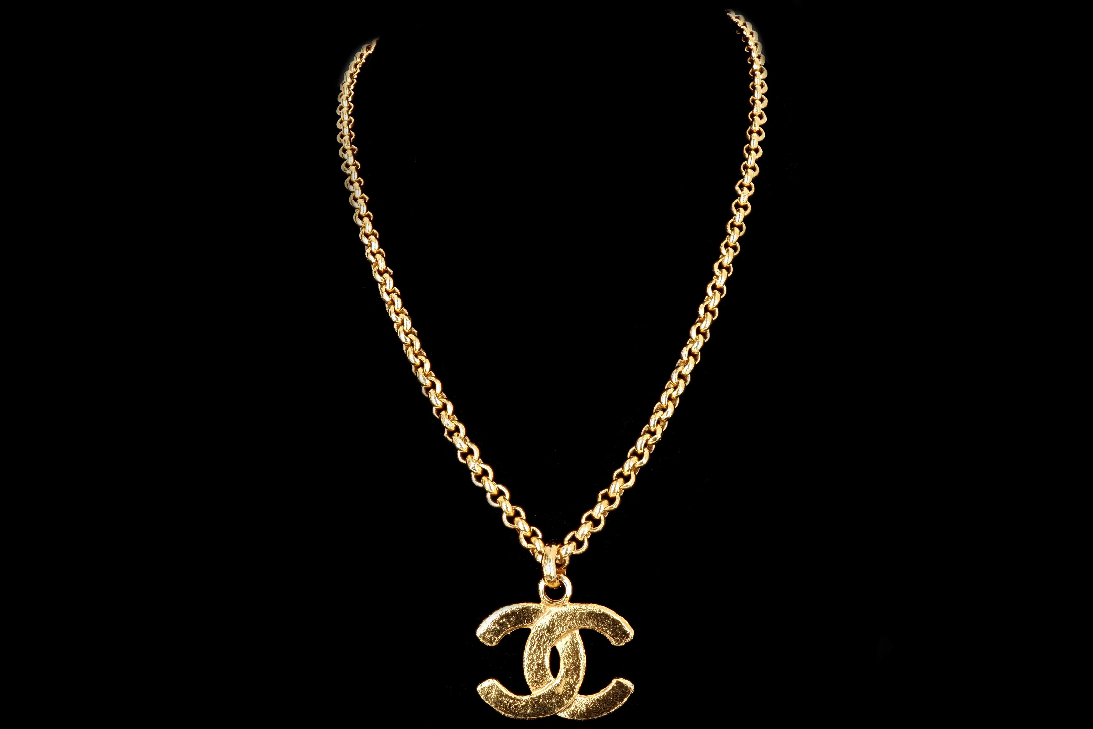 Vintage Chanel Necklace Mini Gold CC Logo