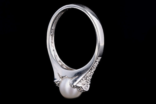 Modern 14K White Gold 7.70mm Cultured Pearl & Diamond Ring - Queen May