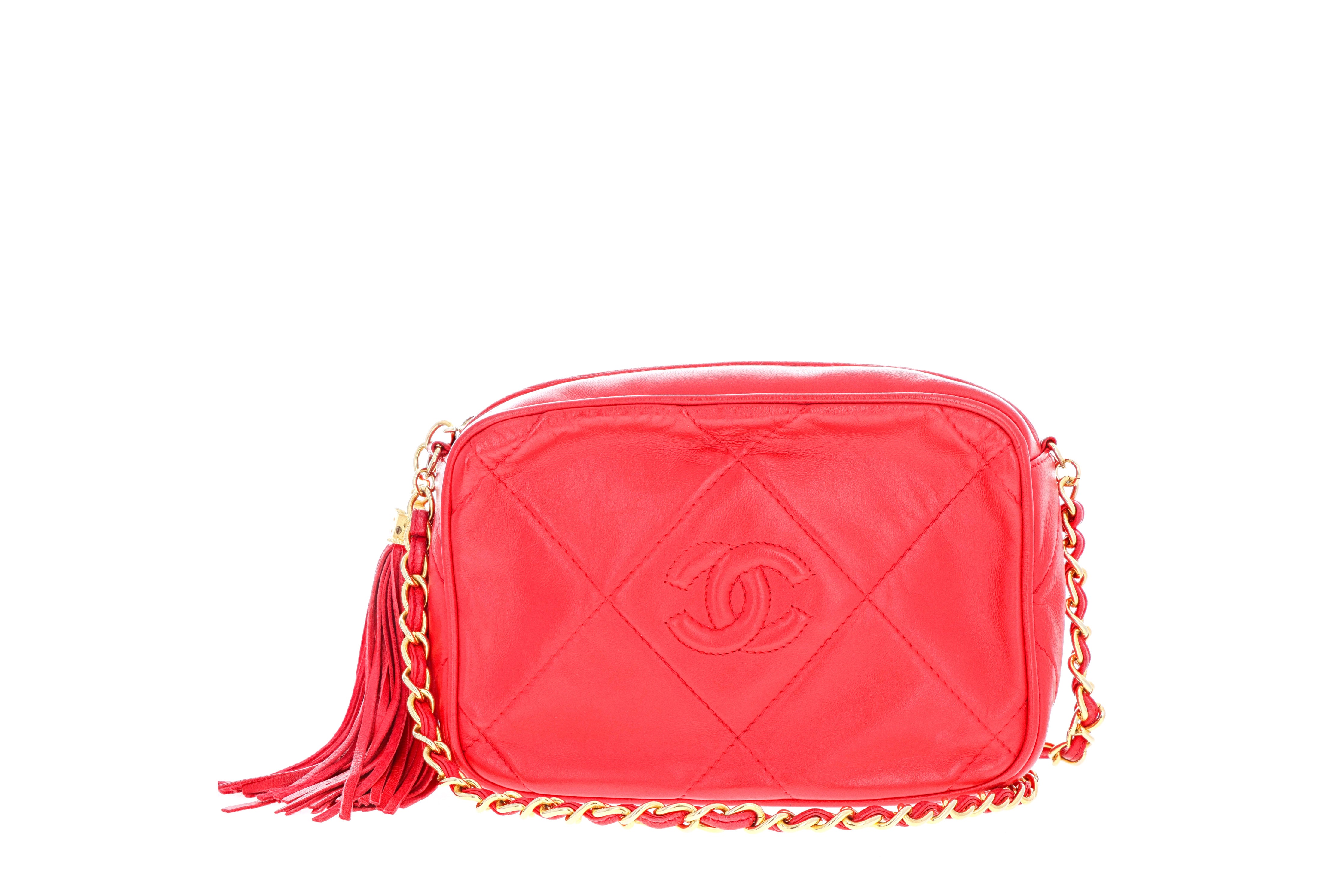 Vintage Chanel Red Diamond CC Camera Bag Small – QUEEN MAY