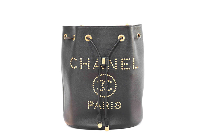 Chanel 1995 Vintage Camel Brown Caviar Bucket Drawstring Bag Tote