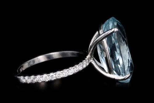 Platinum 14.0 Carat Oval Aquamarine & Diamond Ring - Queen May