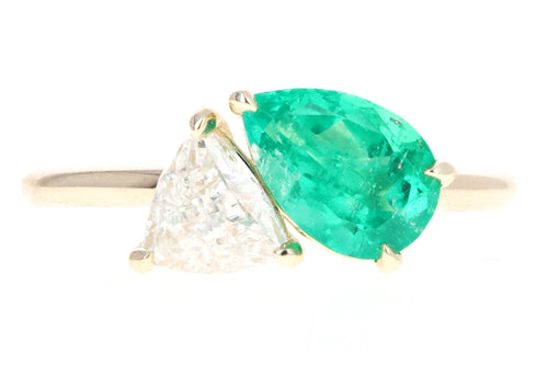 18K Yellow Gold 1.19 Carat Pear Natural Emerald & 0.54 Carat Trillion Diamond Two-Stone Ring - Queen May