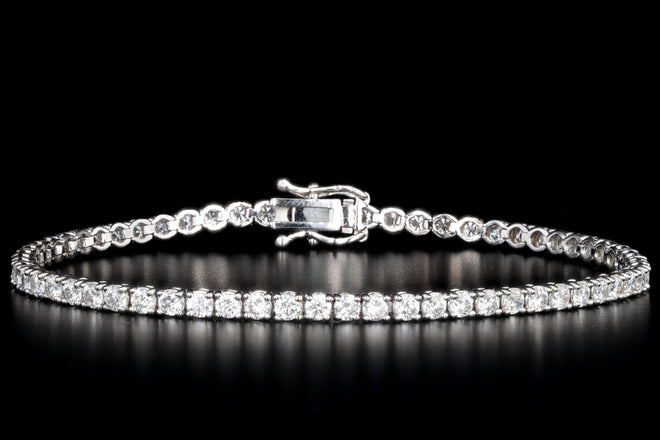 14K White Gold 3.1 Carat Total Weight Round Diamond Tennis Bracelet - Queen May